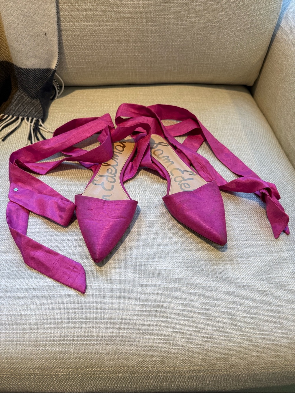 Sam Edelman Fuchsia Pointed Lace-Up Flats Sz 8